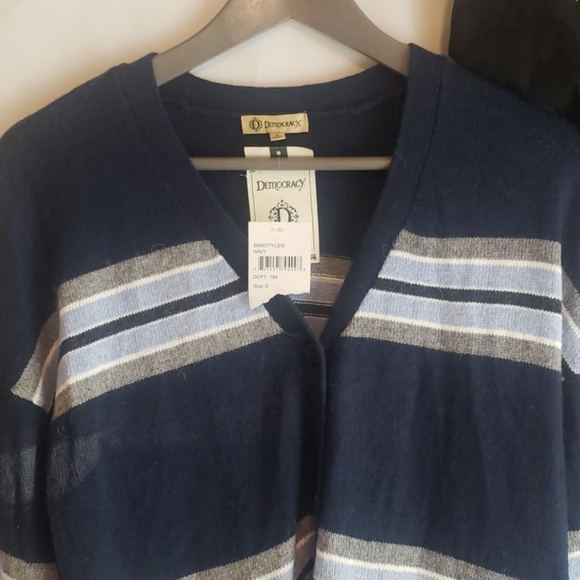 Democracy blue stripped button up long sleeve card - Picture 3 of 8